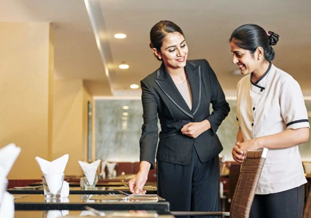 Difference Between Cert IV and Diploma in Hospitality Management