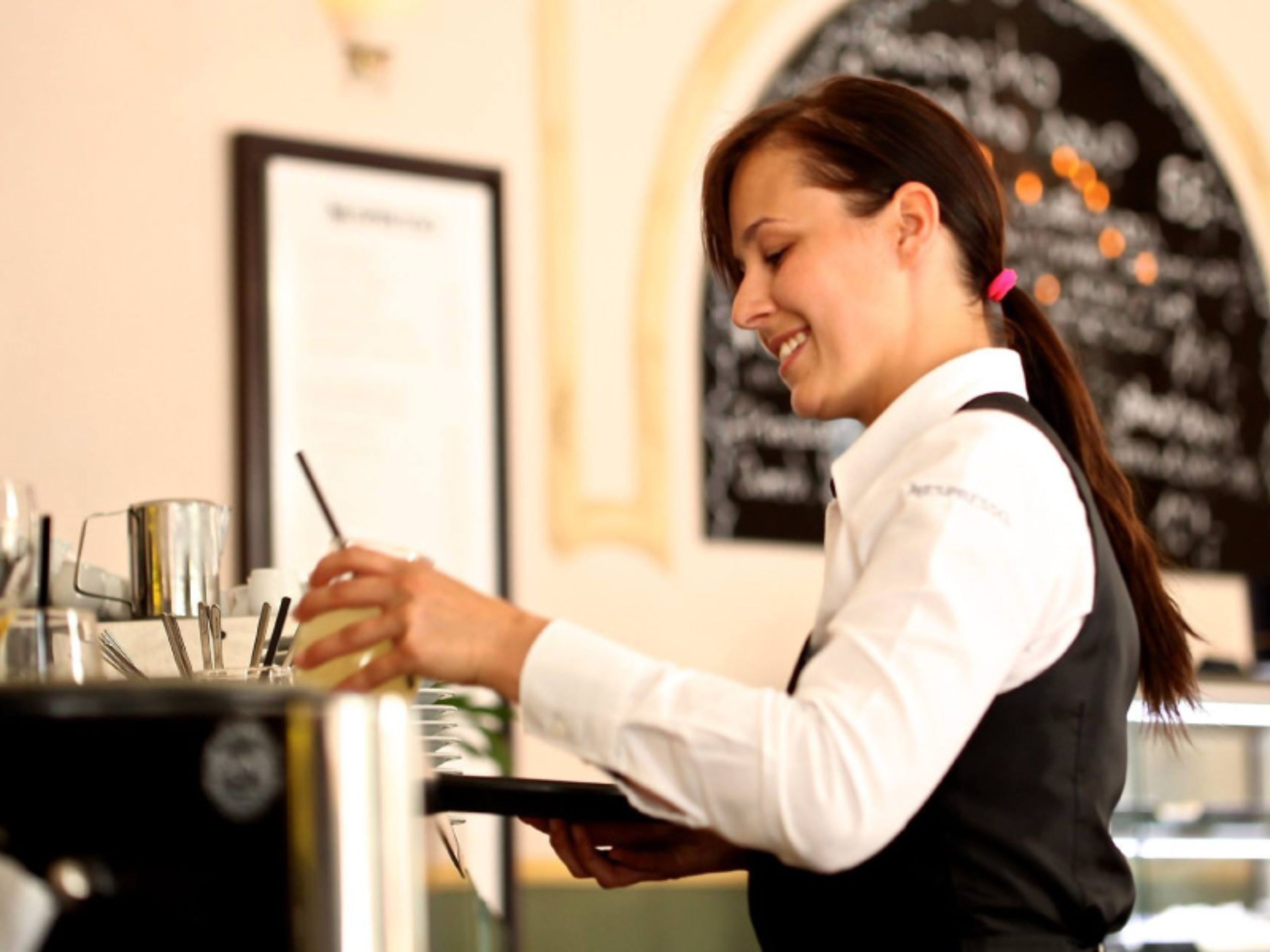 Diploma vs Advanced Diploma of Hospitality Management